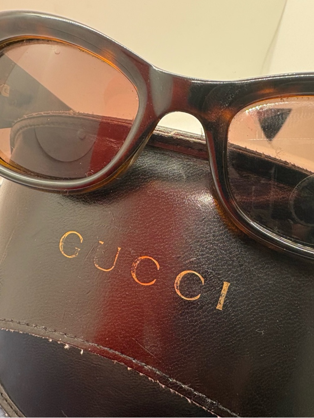 Gucci Tortoiseshell Oval Sunglasses - Picture 3 of 7